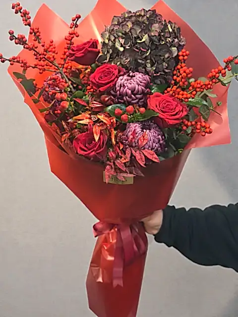 Crimson Noir – Kış Koleksiyonu Buketi