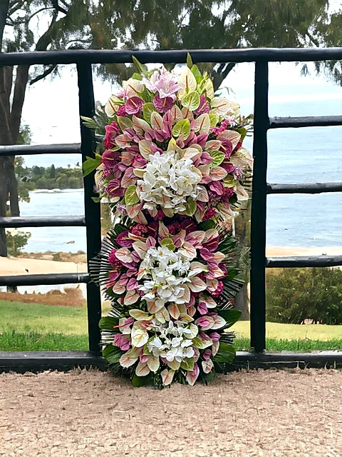 Büyüleyi Dev Düğün Çiçeği