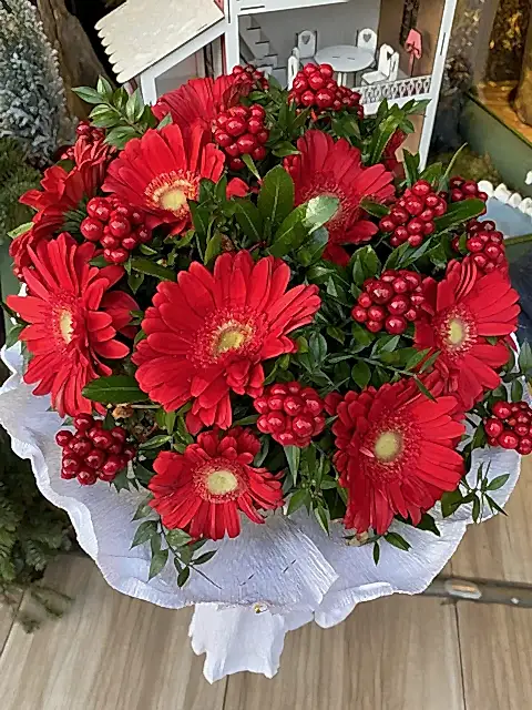 Bauble Bloom Bouquet